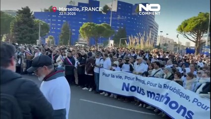 الآلاف يتظاهرون في مرسيليا احتجاجًا على عنف شبكات المخدرات بعد مقتل شقيق ناشط