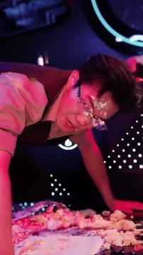 [Completed] After transmigrating into a book, she meticulously planned every step to prevent the powerful figure from turning evil, shielding him from bloodshed and injuries, offering him warmth and sincerity. However, the moment he f