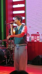 James Reid performing "Blessed" at Penshoppe Holiday Pop Up 2025 | PEP Jams
