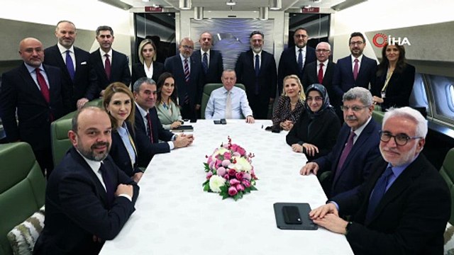 Cumhurbaşkanı Erdoğan, Güney Afrika dönüşü uçakta gazetecilerin sorularını cevapladı