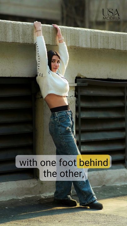 USA Model Shares the Best Beginner Modeling Poses Every New Model Should Practice
