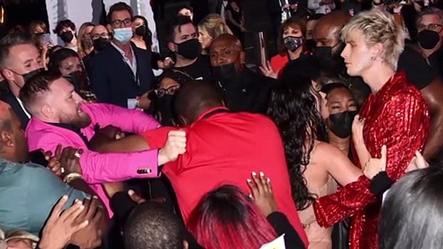 Lil Nas X Wins BIG At MTV Video Music Awards & Conor McGregor And Machine Gun Kelly Get Into Scuffle