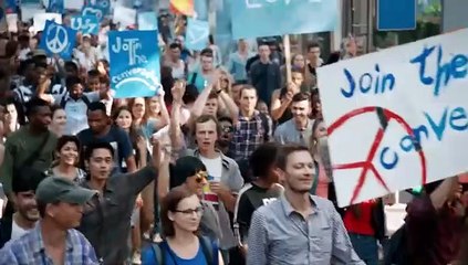 Kendall Jenner Follows Her Passion & 'Lives For Now' In Inspiring Pepsi Ad