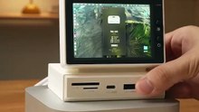 Retro Mini Monitor Desk Gadget: Digital Photo Frame & Display Hub