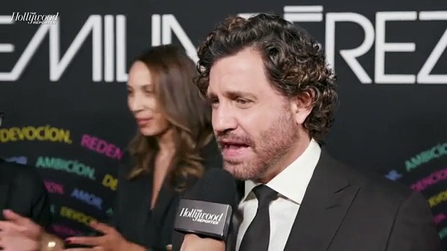 Édgar Ramírez Dishes on His Duet With Selena Gomez in 'Emilia Pérez' | THR Video