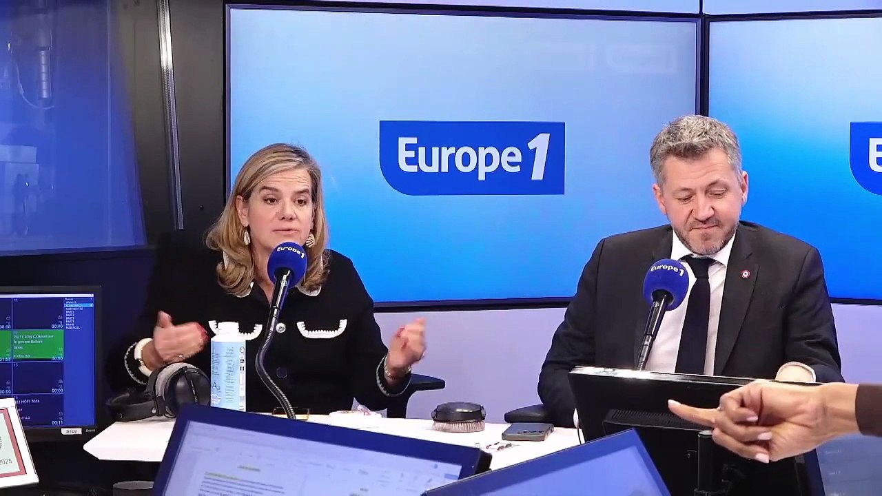 «CNews et Europe 1 ont le vent en poupe et ça les rend fous», appuie la journaliste Françoise Laborde à propos des attaques du service public