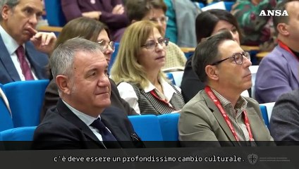 Violenza di genere, Todde: "Serve cambiamento culturale profondo"