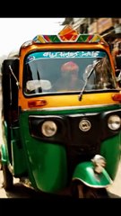 Rickshaw Accident Caught on Camera – Shocking Traffic Crash Video