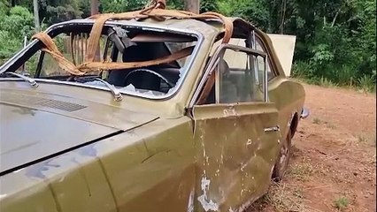 Homem fica ferido após capotar Corcel em estrada rural em São Salvador