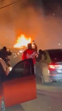 NYC mob beats up couple, sets vehicle on fire as violent car meet-up turns chaotic