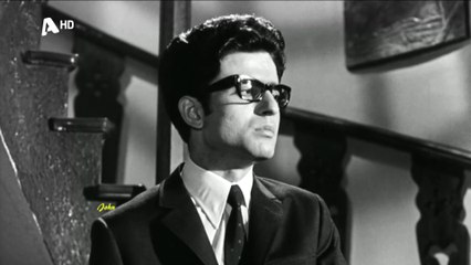 Ποια γωνιά - Μιχάλης Βιολάρης (Cine Video)