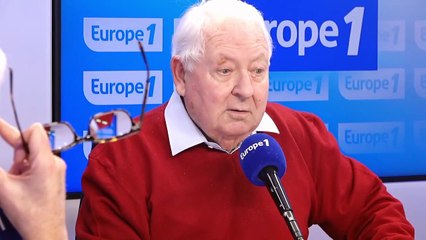 «Je vais le sortir avec un coup de pied au cul» : Gérard Carreyrou raconte son étonnante rencontre avec Jacques Chirac
