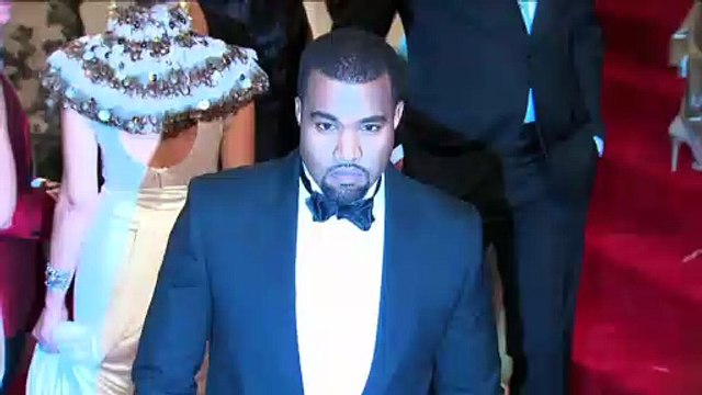 Julia Fox Says She Doesn’t ‘Care’ About ‘Attention’ Surrounding Kanye West Relationship