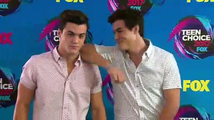 Emma Chamberlain Reacts To Ethan Dolan Dating Rumors