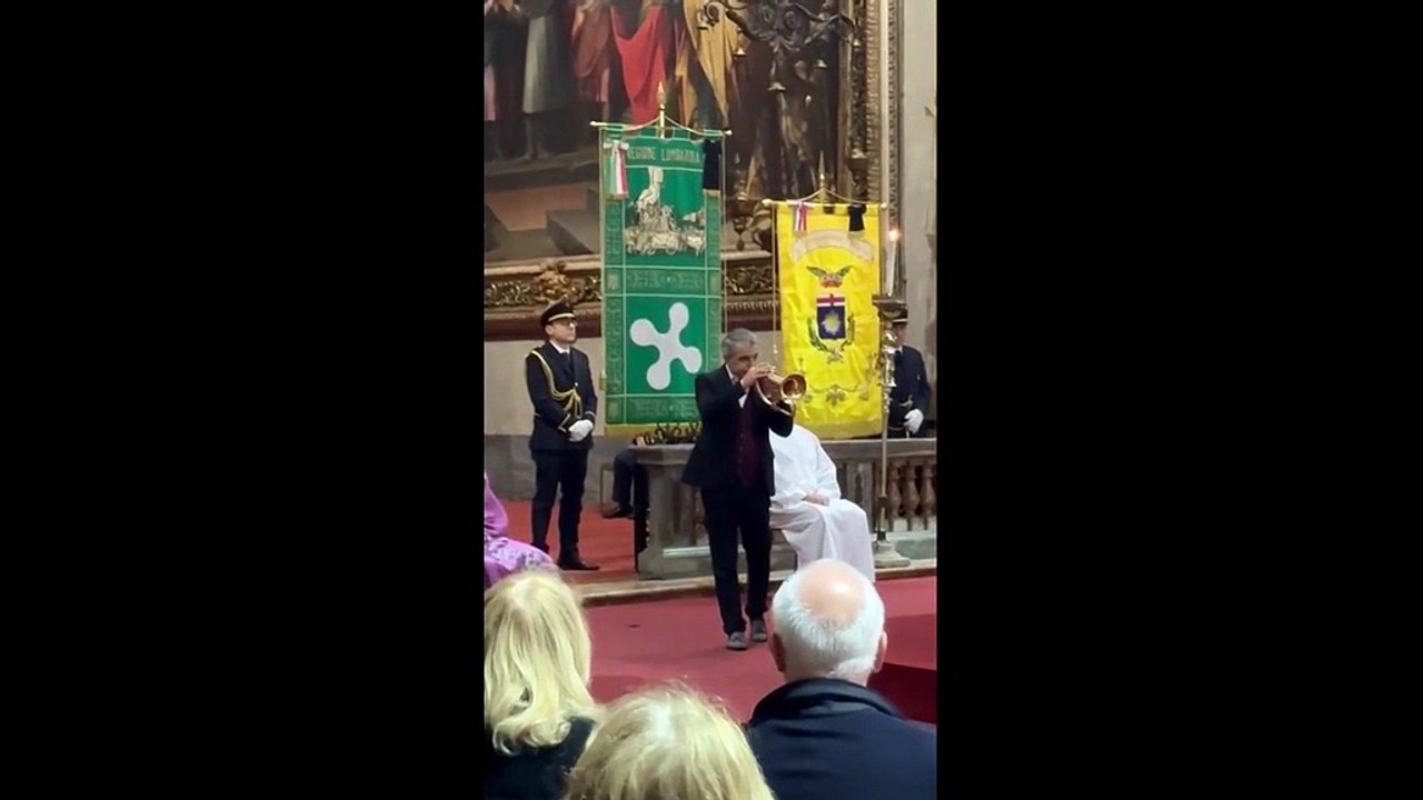 Paolo Fresu suona al funerale di Ornella Vanoni