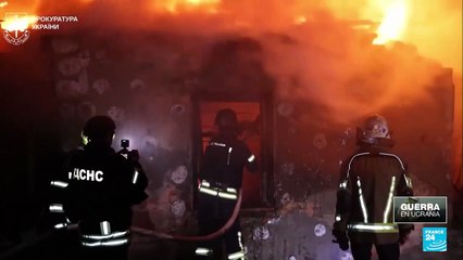 Ataques rusos en Járkiv, Dnipro y otros puntos de Ucrania mientras continúan negociaciones de paz