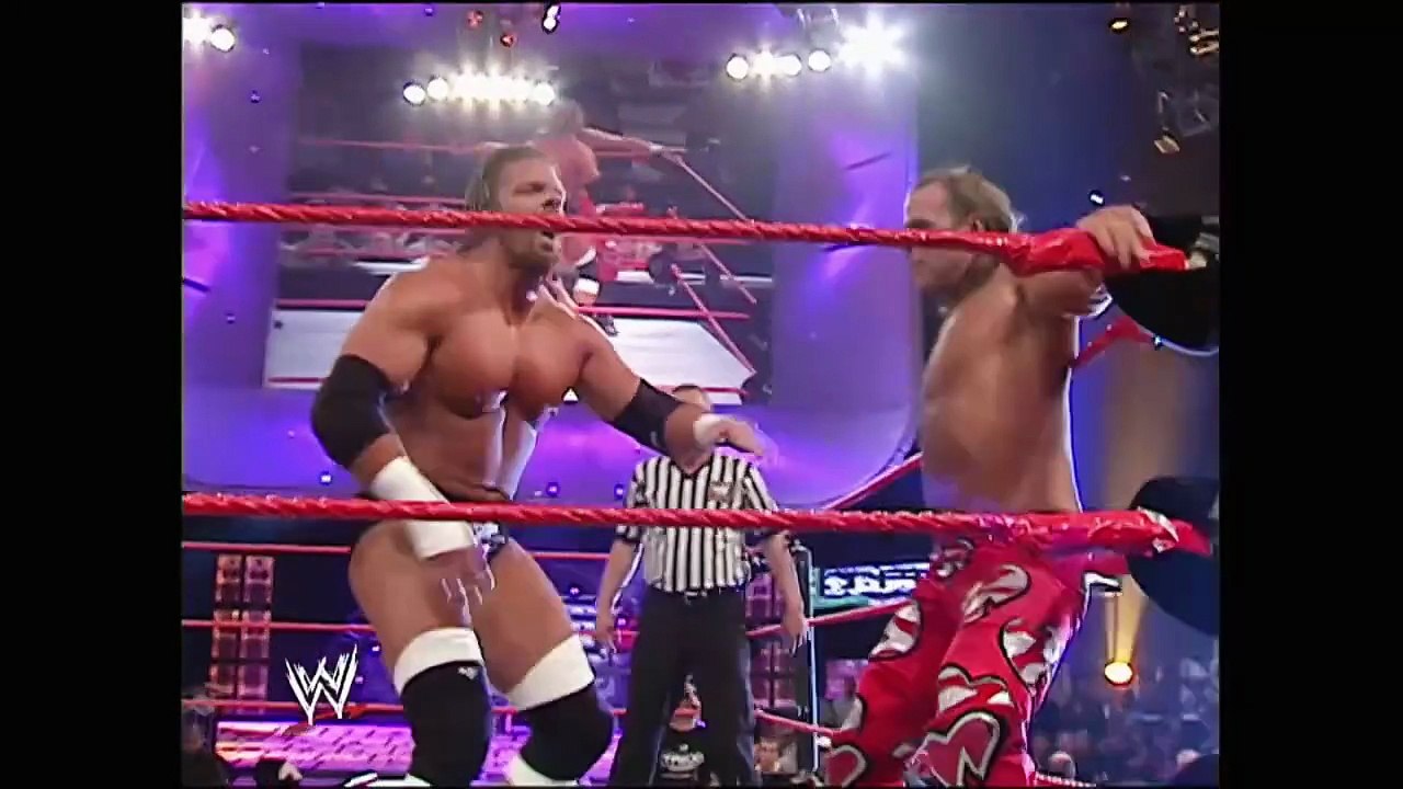 Triple H vs Shawn Michaels - World Heavyweight Championship Match - Taboo Tuesday 19/10/04