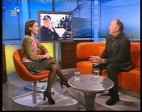 Sabine Sauer, Wir in Bayern-GermanTv-schtroumpfhose-collants noirs-black pantyhose-high heels