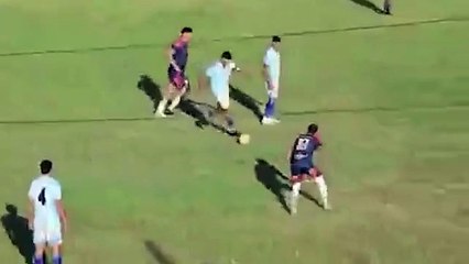 Se quedaron parados en protesta por el arbitraje y cayeron 6-0: el reclamo de los jugadores de un equipo argentino que se hizo viral
