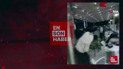 Mersin’de kafedeki kavgada yumruklar havada uçuştu