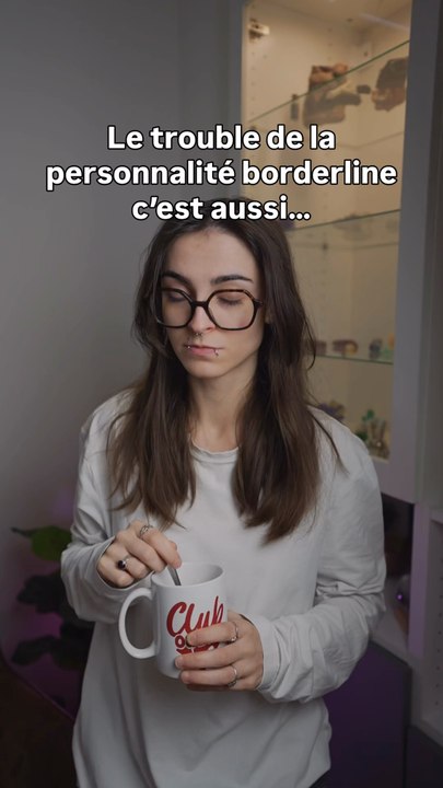 Ressentir tout trop fort, trop vite, et passer d’un état à l’autre sans prévenir. Des émotions qui débordent, une hypersensibilité qui surprend, la peur de l’abandon qui s’invite sans être appelée, et cette impression parfois d’être en lutte constante…