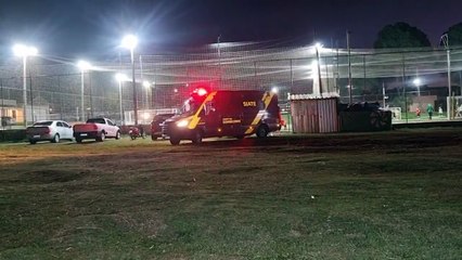 Homem sofre luxação no tornozelo durante jogo de futebol em Cascavel