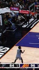 Quelle remontée ! Les Suns s’imposent 111-102 après être menés d’11 points contre les Spurs.