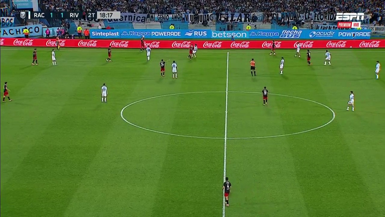 El gol de Juanfer Quintero para el 1-2 de River