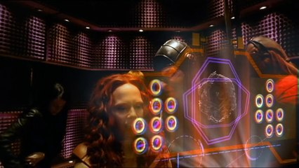 Farscape S04E21 Were So Screwed Part III La Bomba