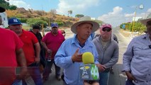 En la Ciénega realizan bloqueos en apoyo a productores de Michoacán y paro nacional