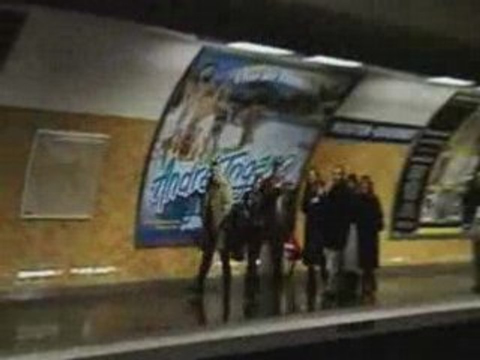 1er action ( metro)