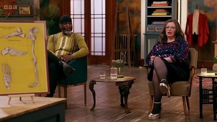 The Bidding Room - Season 7 Episode 14 - Clown Ring Toss, Podiatry Charts, Barber’s Chair