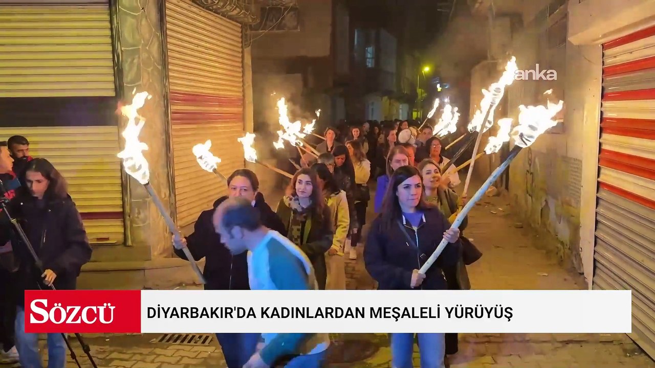 Diyarbakır'da kadınlardan meşaleli yürüyüş