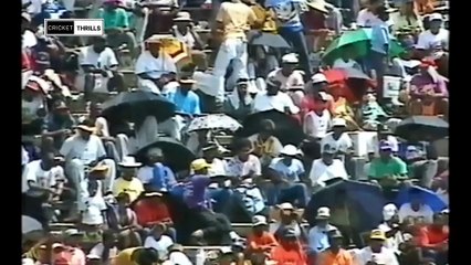 Richie Richardson 68 off 72 Balls 106 Mins 12 Fours 1 Six vs Pakistan 1st Test, Port of Spain, April 16 - 18, 1993 (CT)