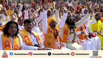 അയോധ്യ രാമ ക്ഷേത്രത്തിൽ ധ്വജാരോഹണം; പതാക ഉയ‍‍ര്‍ത്തി പ്രധാനമന്ത്രി