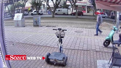 Ekmek almaya çıktı, kepçenin altında kalarak can verdi