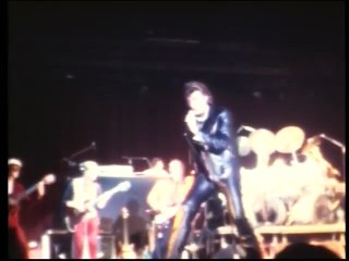 1982 – Johnny Hallyday – Live à Avignon (Super 8 Sonore – 17 Mars)