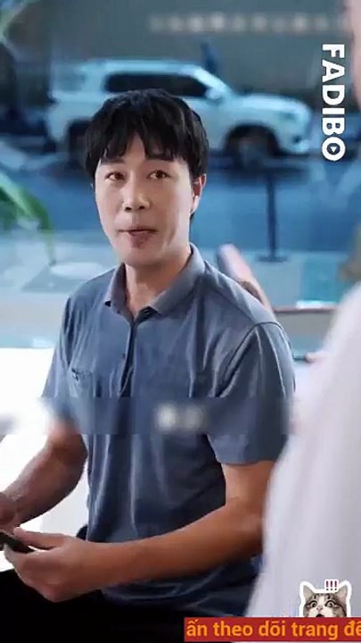 Người đàn ông cầm thẻ đen bước vào nhà hàng bị đuổi như ăn mày chỉ vì ăn mặc bình dân!