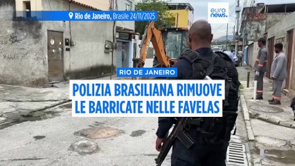 La polizia brasiliana smantella le barricate dei narcotrafficanti nelle favelas di Rio de Janeiro