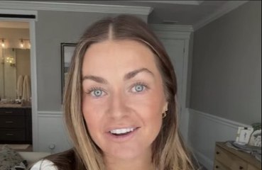 Lindsay Arnold is expecting her third child