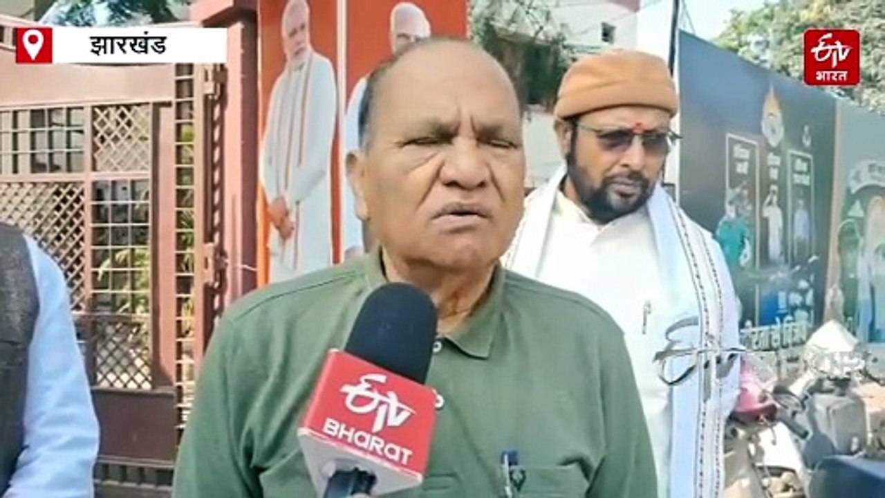 मंत्री इरफान अंसारी के आगे गिरगिट भी शर्मा जायेगा, मानसिक इलाज की है आवश्यकताः सीपी सिंह