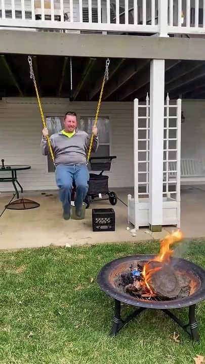 “Just a little comedy therapy for my followers — hope this makes your day!”