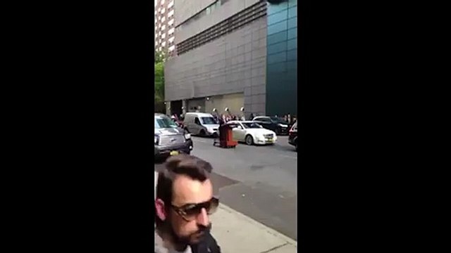 Melissa Mccarthy Cruises Down New York City As Sean Spicer