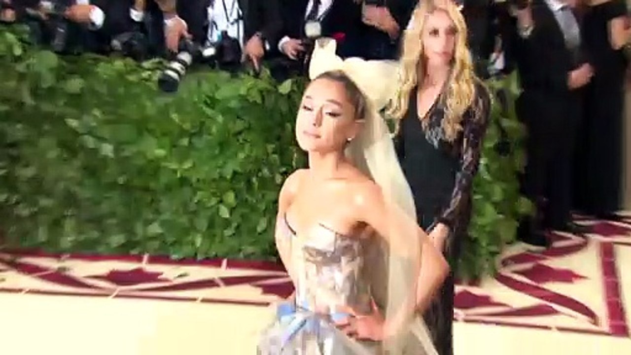 NBA Warns Drake Over Extreme Cheerleading At Toronto Raptors Games