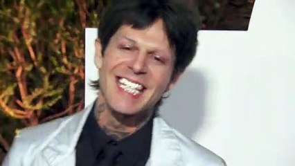 Billie Eilish & Jesse Rutherford Slammed For ‘Weird’ Halloween Costumes