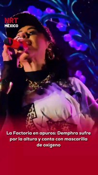 💨 Demphra, vocalista de #LaFactoría, tuvo que usar una mascarilla de oxígeno durante su presentación debido a la altura. Aun así, siguió cantando y bailando sus éxitos.