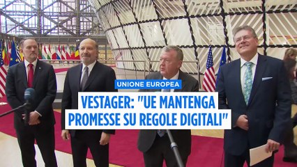 Vestager: "L'Europa non deve cedere agli Usa su regole digitali, no a sgravi tariffari condizionati"