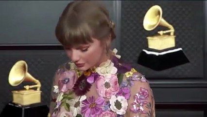 Taylor Swift Claps Back At Blur’s Damon Albarn After He Says She ‘Doesn’t Write Her Own Songs’: ‘WOW’