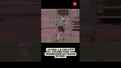 Au Chili, la VAR a été utilisée pour sensibiliser au cancer du sein ! #football