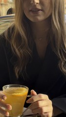 n’en déplaise aux platistes 📍 Café Hugo : 22, place des vosges 75004 paris